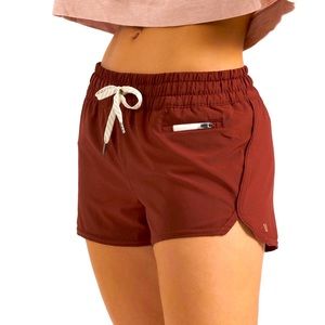 Vuori Clementine Running Shorts Lined Large Brick Burgundy